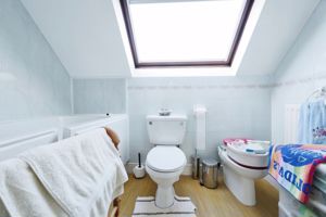 UPSTAIRS BATHROOM- click for photo gallery